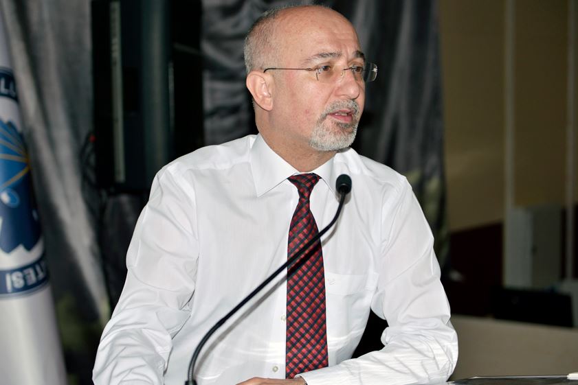 Prof. Dr. Şenol Babuşcu: “Geçen yıl kullandırılan düşük ve sabit faizli krediler kamu bankalarının karlılığının düşmesine neden oldu”