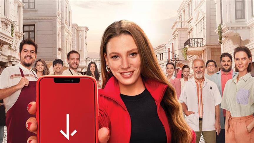 Akbank’ın yeni marka yüzü Serenay Sarıkaya oldu