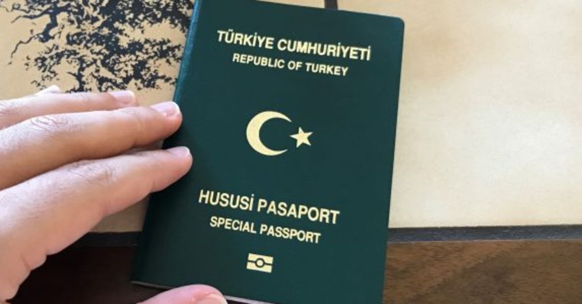 Danıştay: Bankada çalışmaya devam eden bir kişinin yeşil pasaport alması hukuken mümkün mü?
