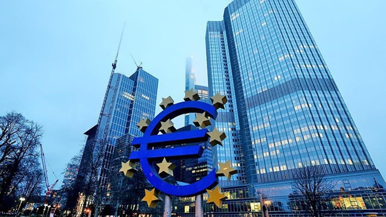 Avrupa hükümetleri kurtardıkları bankalarda hisse satıyor