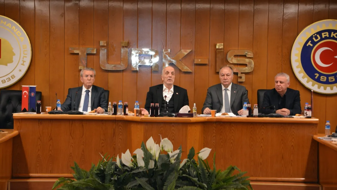 Türk-İş’te asgari ücret zirvesi