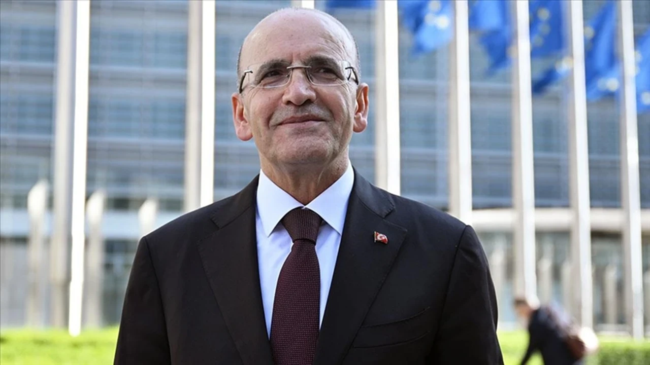 Hazine ve Maliye Bakanı Mehmet Şimşek: Şu an gündemde bir vergi artışı yok