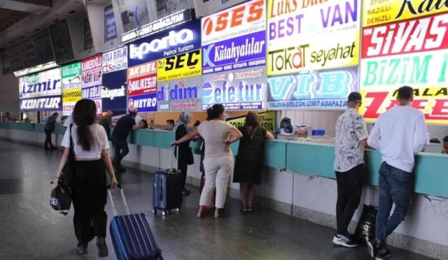 otobus_terminalinde_bayram_mesaisi
