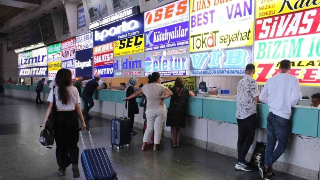 Şehirler arası otobüslerde yeni dönem: Bilet iadesi ve açık bilet zorunlu oldu