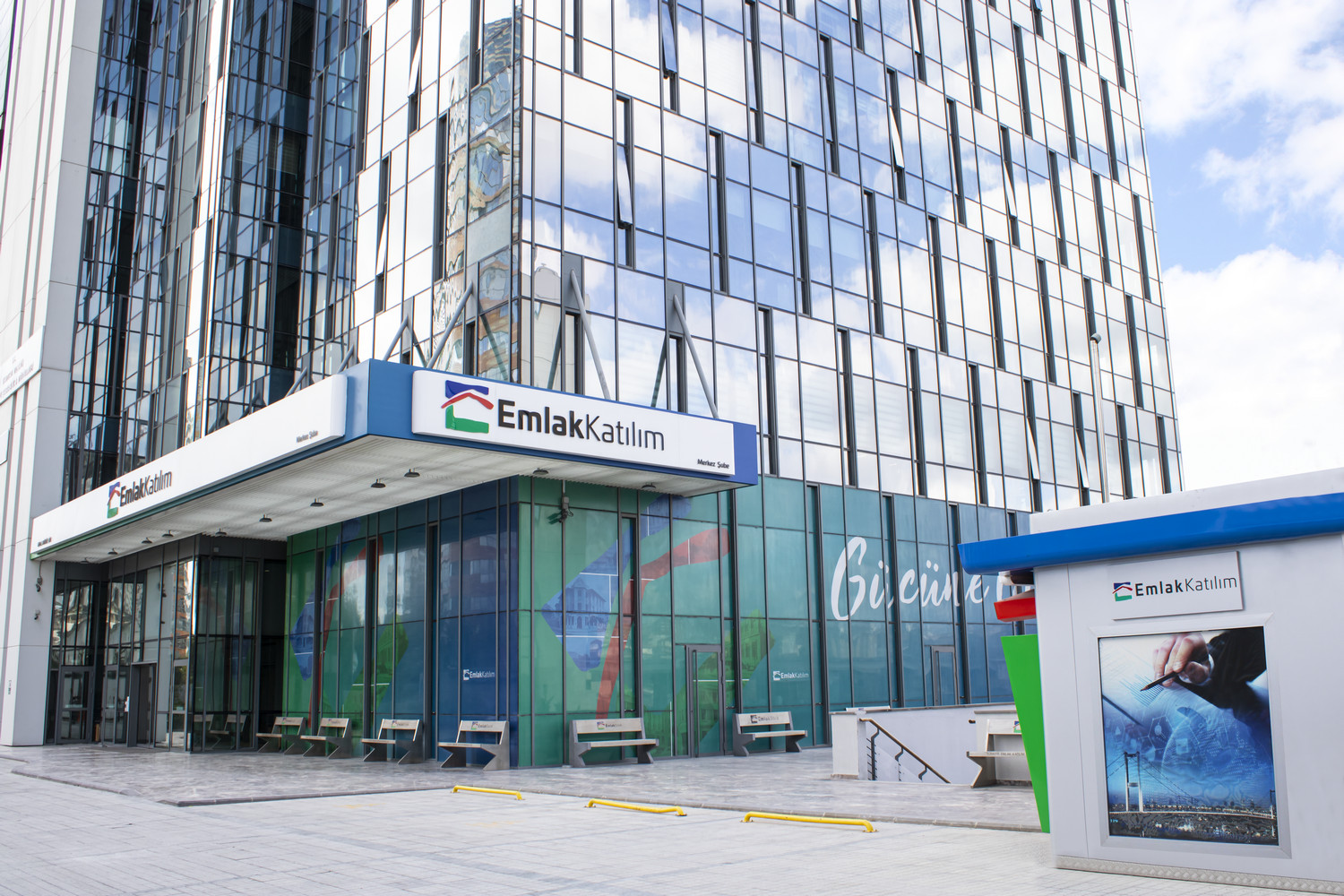 Emlak Katılım Bankası çalışanlarının yemek ücretlerine zam