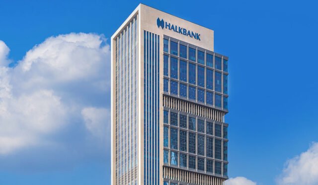 Halkbank ChatGPT Entegrasyonunu Başlattı: Kredi ve Kampanya Bilgileri Sohbetten Sorulabiliyor